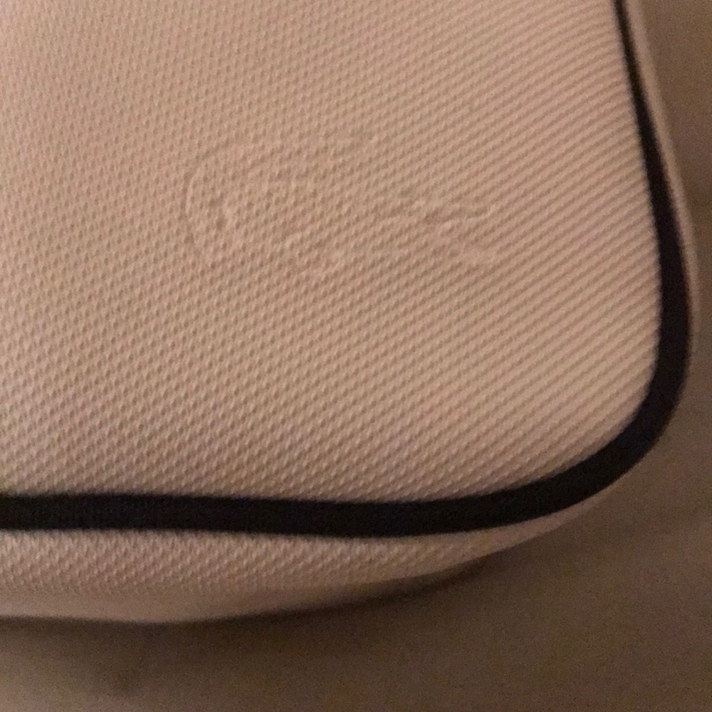 Hand bag - Picture 2 of 3